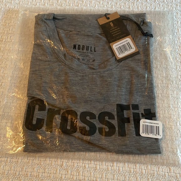 Nobull Crossfit Heather grey high neck tank size small. NWT, still in bag - Picture 2 of 4